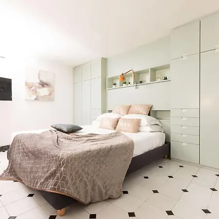 My Piazza Navona Dream Split Level - Collection